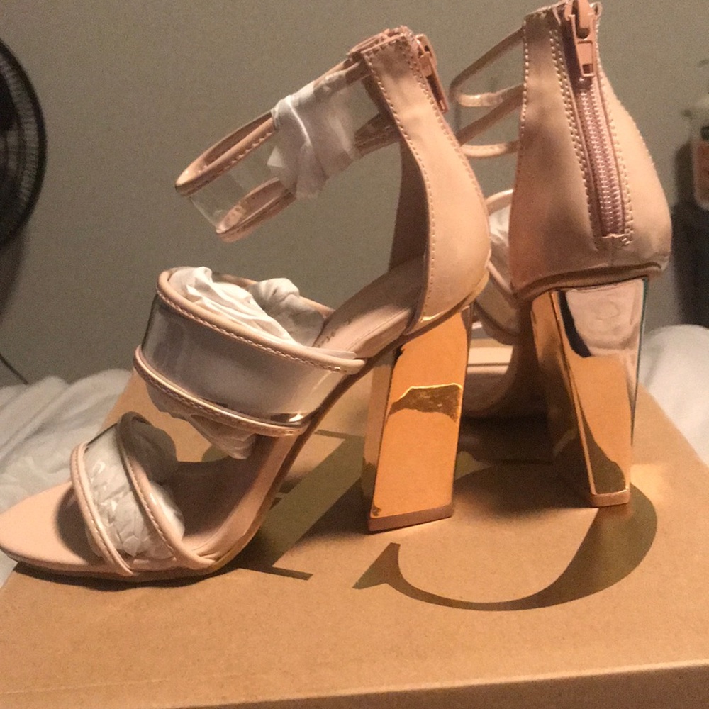 Cander size 6.5 nude heels